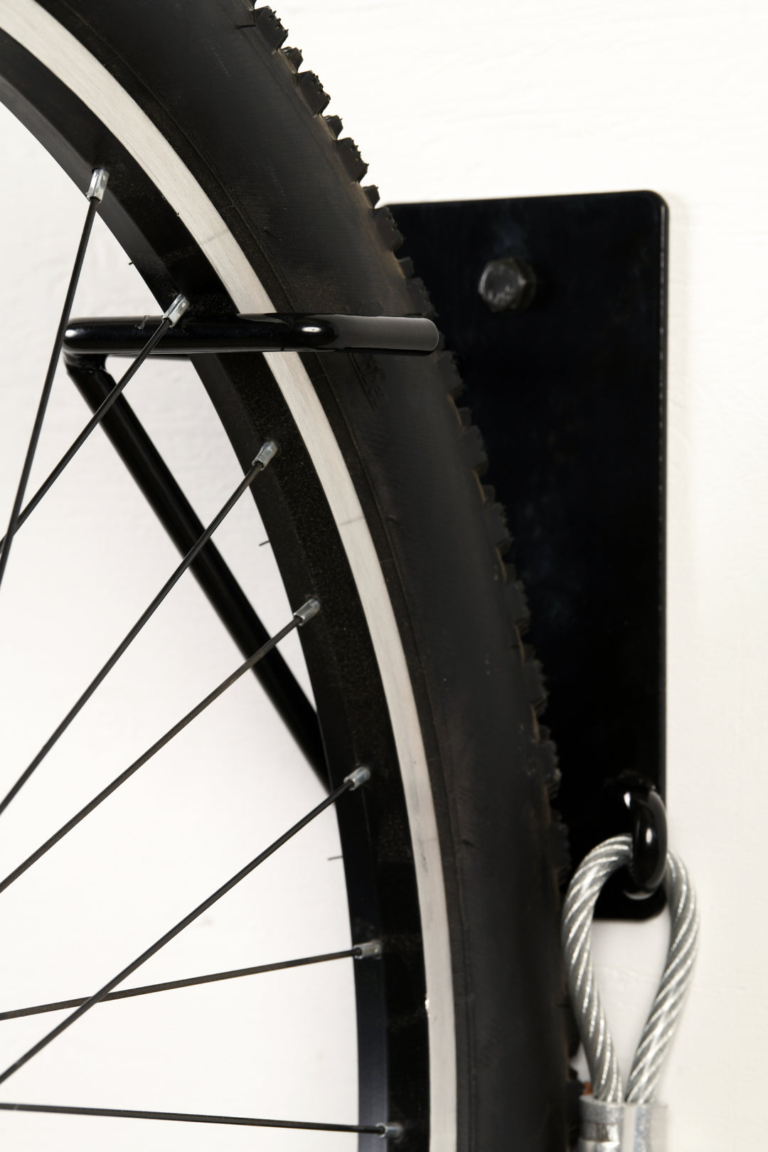 The Mountaineer Mountain Bike Rack with Cable